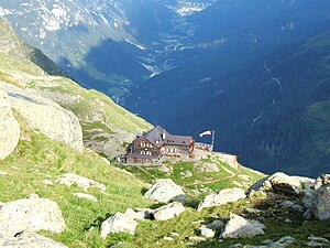 Magdeburg Hut above the Pflersch Valley