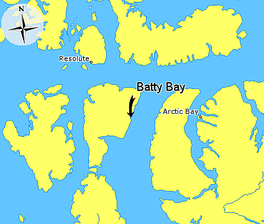 Peta menunjukkan Amuk Bay, Somerset Pulau, Nunavut, Kanada.png