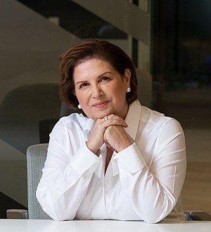 Maria Freire headshot 2020.jpg