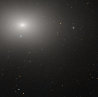 <span class="mw-page-title-main">NGC 5322</span> Elliptical galaxy in the constellation Ursa Major