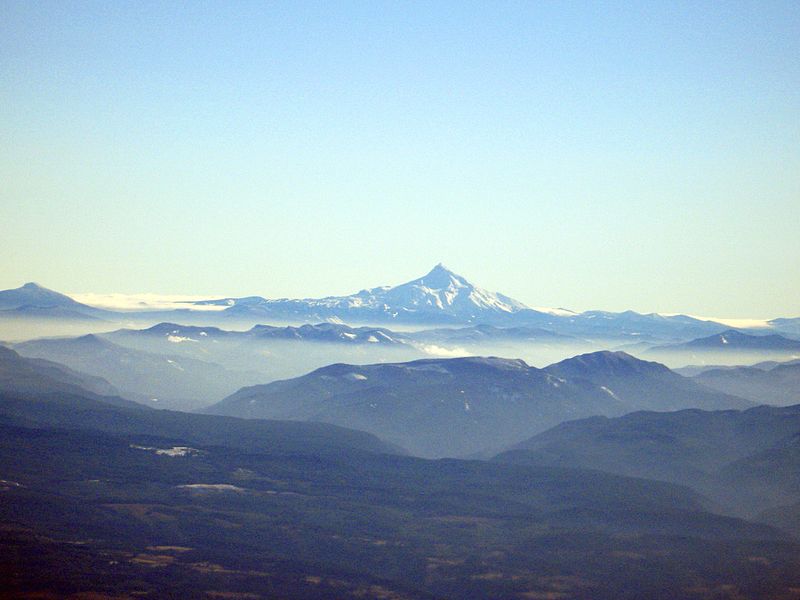 File:Mount Jefferson from the north, aerial.jpg