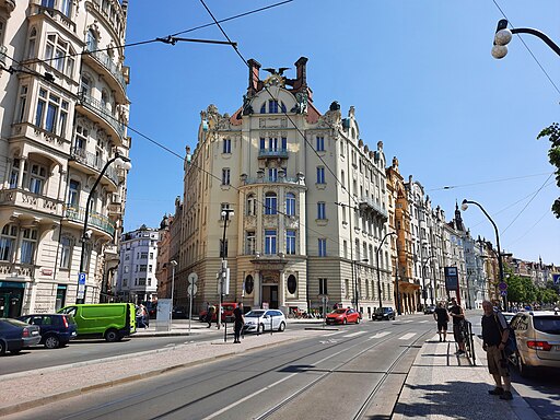 Německá knihovna v Goethe-Institutu, exteriér