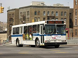 NYC Transit BIA Orion V 247;  Servicio de traslado al metro del Bronx.jpg