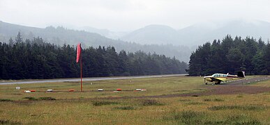 Le Nehalem Bay State Airport.