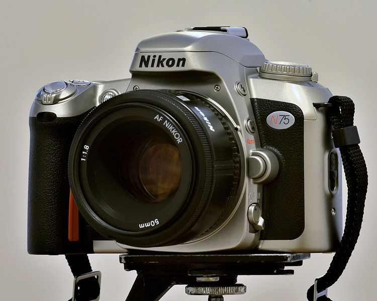 File:Nikon N75 (15169033724).jpg