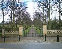 Norfolk Park entrance on Norfolk Park Road Norfolk Park - Norfolk Park Road entrance 17-04-06.jpg