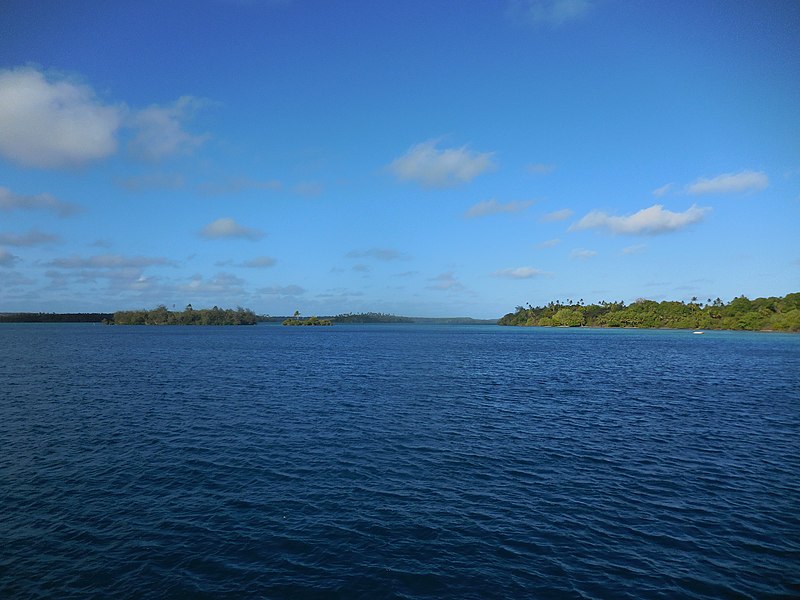 File:Olo'ua village, Vava'u, Tonga - panoramio (5).jpg