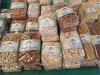 <i>Uzun erişte</i> Turkish pasta