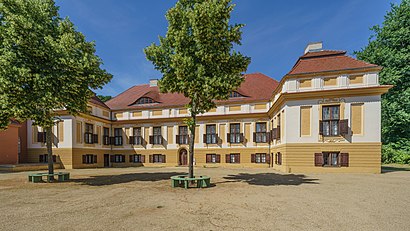 So kommt man zu Schloss Caputh mit den Öffentlichen - Mehr zum Ort Hier