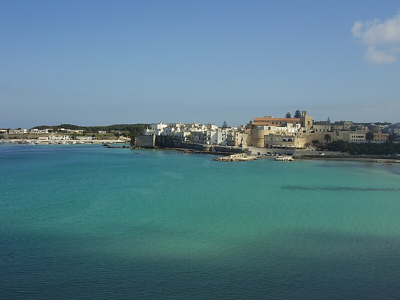 File:Panorama Baia di Otranto.jpg