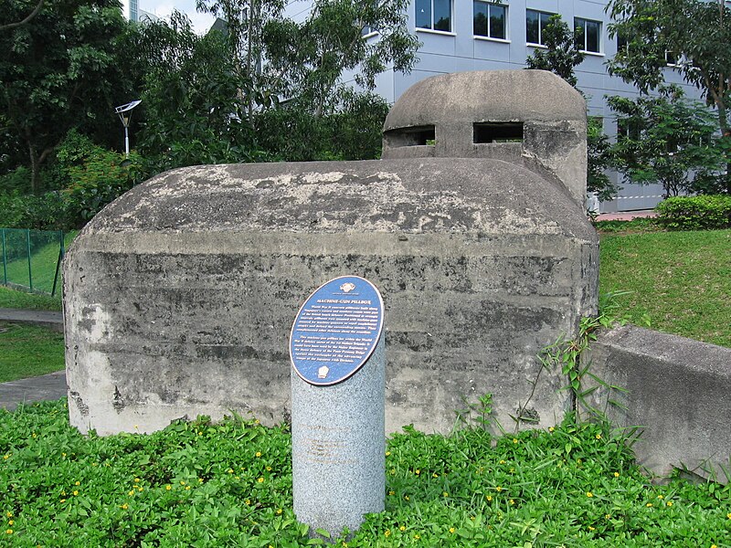 File:Pasir Panjang Machine-Gun Pillbox 3, Nov 06.JPG