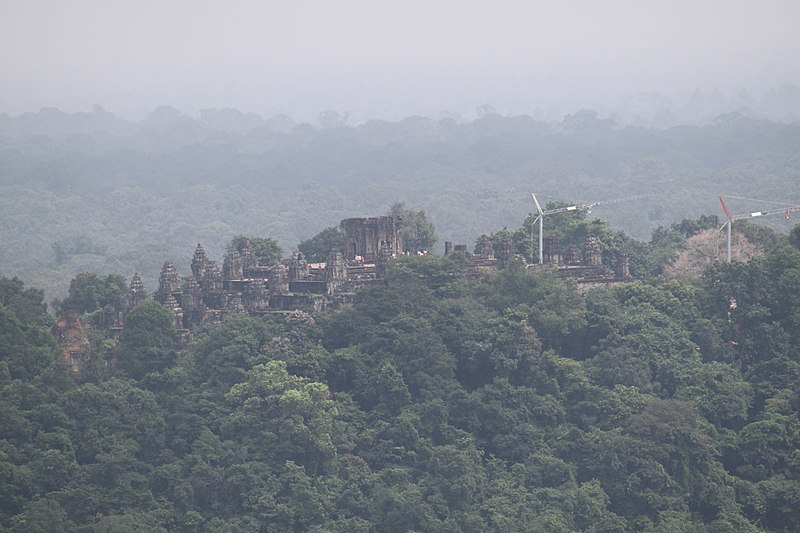 File:Phnom Bakheng Temple (9731368852).jpg