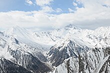 Stammerspitze im Hintergrund, links davon Val Maisas, rechts Val Chamins