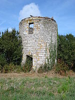 Plomeur (Finistère) руин мулен де Пендрефф.JPG