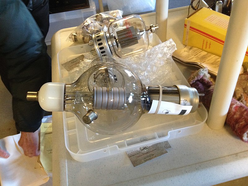 File:Power tubes at MIT flea.agr.jpg