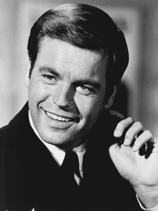 Robert Wagner Shares 93rd Birthday Message: 'I Love You All So Much