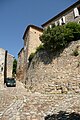 Français : Rue à La Roque-sur-Cèze.