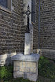 Croix de mission de 1876 à Sérézin-du-Rhône.}}