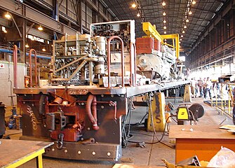 No. 34-402 in die Transwerk werkswinkel in Bloemfontein, tydens 'n groot opknapping, 7 April 2006