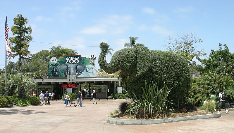 File:San Diego Zoo entrance elephant.jpg