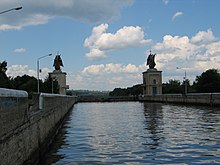 Шлюз на канале имени Москвы в районе Яхромы