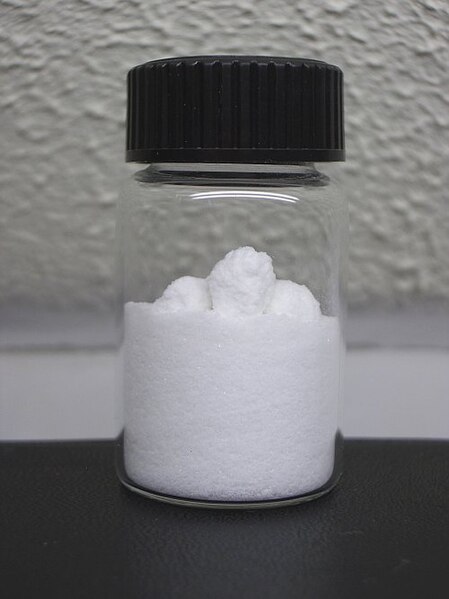 File:Sodium sulfite.jpg