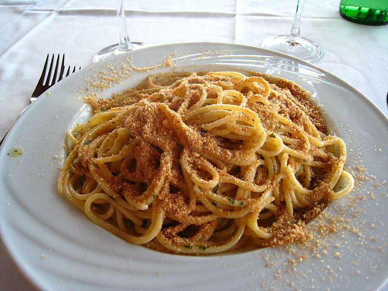 File:Spaghetti with anchovies (356534448).jpg