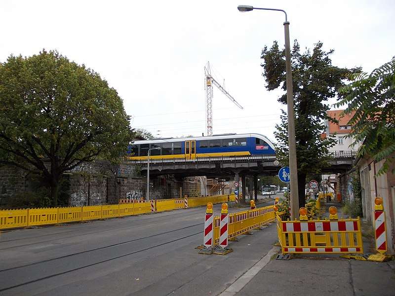 File:StötteritzAlteBahnbrücke.JPG