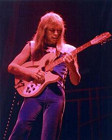 スティーヴ・ハウ (ギタリスト) - Wikipedia