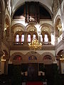 Lyon Büyük Sinagogu'nun organları [16].  1864 yılında yapımı sırasında sinagoga satılan Saint-Martin d'Ainay Bazilikası'nın eski organıdır.