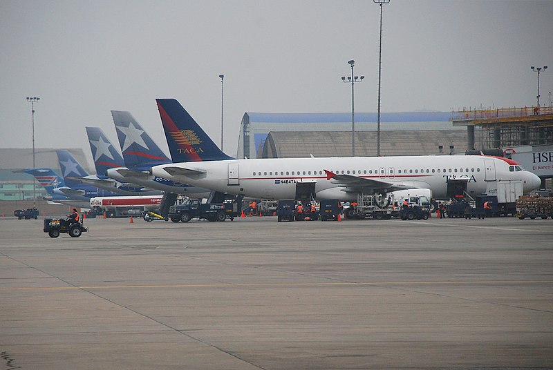 File:TACA Airbus A320-233, N484TA@LIM,30.06.2008-519ae - Flickr - Aero Icarus.jpg