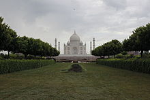 Mehtab Bagh in Agra, across the river from the Taj Mahal, served as the Pit Stop for this leg. Taj Mahal03.JPG