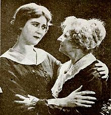 Лепесток по течению (1919) - MacLaren & Claire.jpg