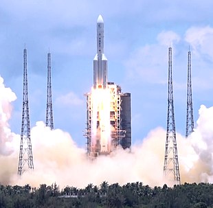 Tianwen-1 launch 04 (cropped).jpg