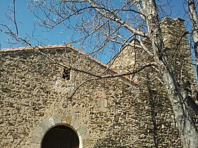 Südwand und Glockenturm der Saint-Nazaire-Kirche