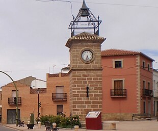 Torre del Reloj, en Arquillos (Jaén, España).jpg