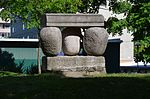 Stenskulptur i Norsborg, Lokes väg