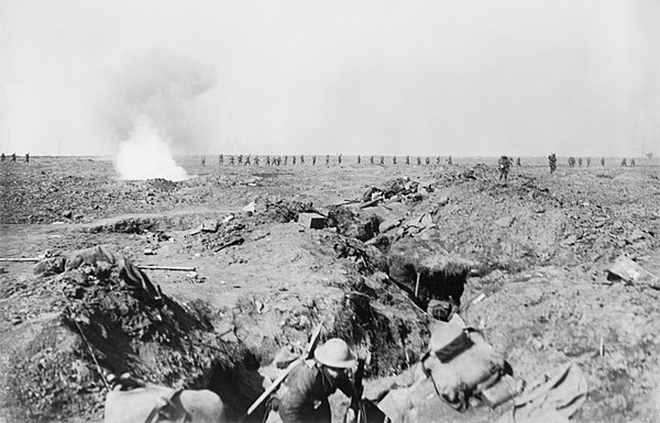 British troops advancing during the Battle of Ginchy