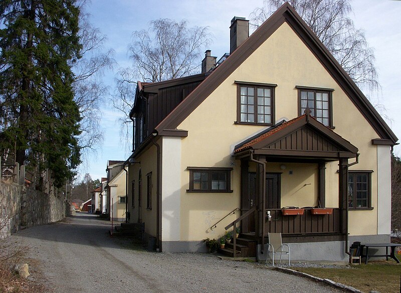 File:Tumba bruksbostäder 2012.jpg