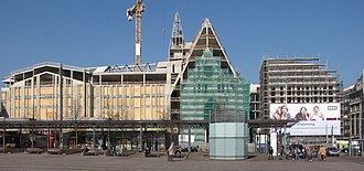 Construction of the new Paulinum, 2009 Universitat Leipzig Augustusplatz Neubau.jpg