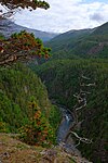 Fra Junkerdalsura der Junkerdalselva renner i små stryk og fosser. .