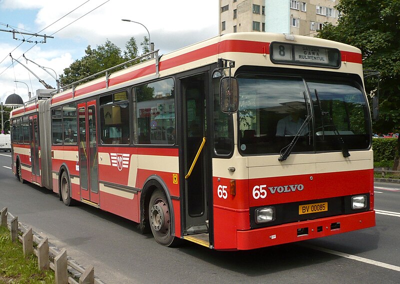 File:Volvo trolleybus 65 Brasov.jpg