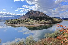 米代川と七座山（秋田県能代市）