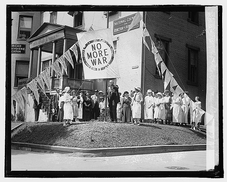 File:'No More War' banner, 7-29-22 LOC npcc.06798.jpg