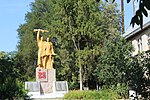 Пам'ятник 100 воїнам-односільчанам, загиблим на фронтах Великої Вітчизняної війни, село Приморське (Білгород-Дністровський район).jpg