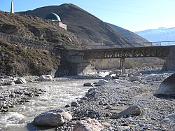 Río Usukhchay en el pueblo de Usukhchay