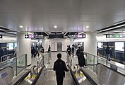 Line 12 platform view from escalator