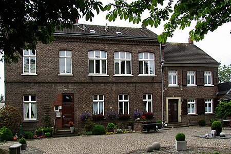 191 Ehem. Schulgebäude, Unterstraße 5 (Lüttenglehn)