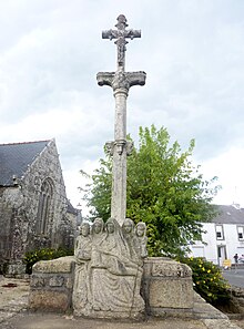 Le calvaire du placître de la chapelle Saint-Tugdual