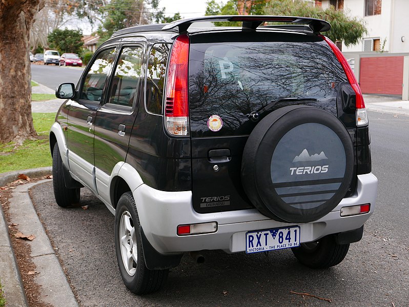 File:2002 Daihatsu Terios (J102) SX wagon (2015-05-29) 02.jpg